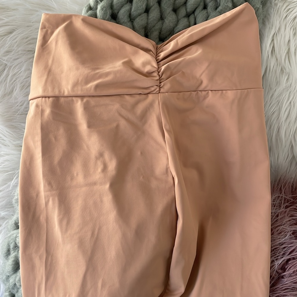 SKIMS NWT Signature Swim Sarong Skirt size M ~ Ochre color 🧡 - Picture 6 of 9